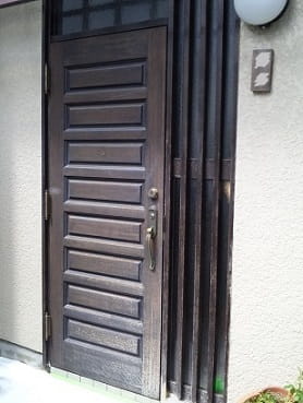 ヤマハ玄関ドア塗装、練馬区、工事前