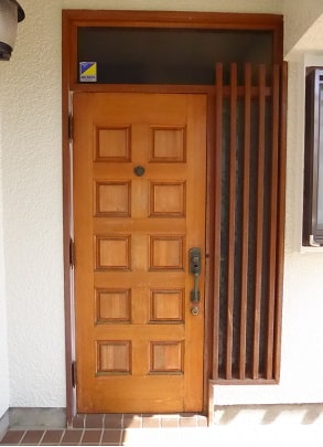 ヤマハ玄関ドア塗装、調布市、工事前